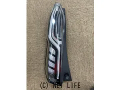 外装・エアロ テールレンズ N-BOX JF3 美品