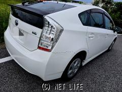 トヨタ プリウス