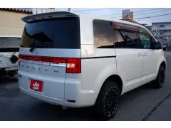 三菱 デリカD：5