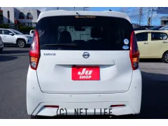 日産 デイズ