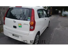 ダイハツ ミラウォークスルーバン