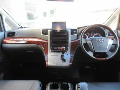 トヨタ ヴェルファイア