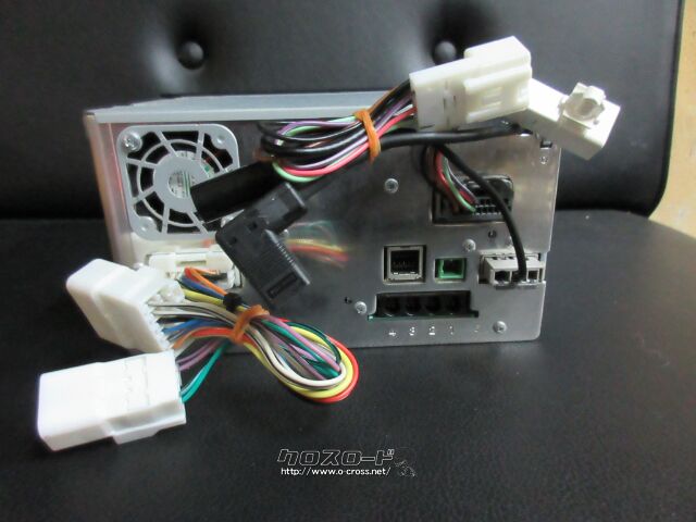 TV・カーナビ 7型ナビ/DVDビデオ/CD/Bluetooth/フルセグ内蔵デッキ