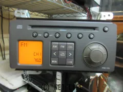 オーディオ ダイハツ純正CDデッキ