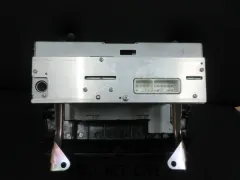 オーディオ ダイハツ純正CD/F-AUXデッキ