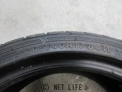 タイヤ 205/40R17