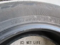 タイヤ 205/60R16