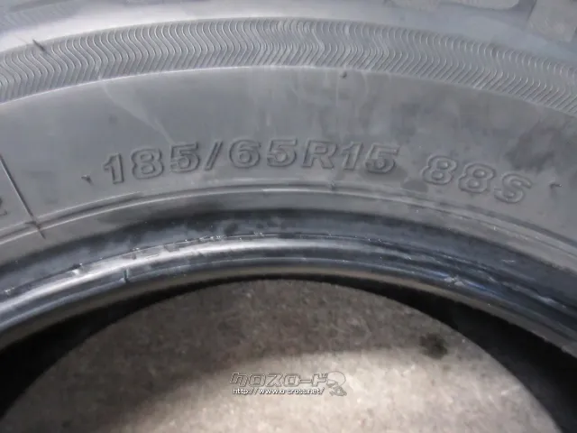 タイヤ 185/65R15