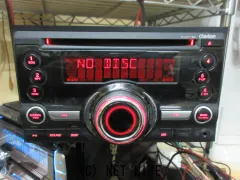 オーディオ クラリオン2DIN　CDデッキ