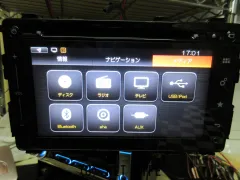 TV・カーナビ 7型メモリーナビ/CD/DVD/BT/フルセグデッキ