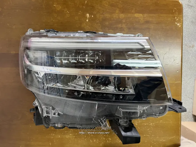 外装・エアロ タント カスタム ヘッドライト LA650S 右側 100-69096