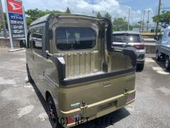 ダイハツ ハイゼットデッキバン