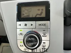 ダイハツ ミライース