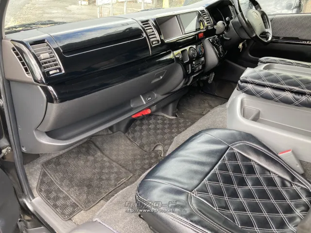 トヨタ ハイエースバン