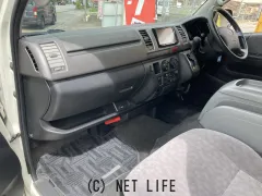 トヨタ ハイエースバン
