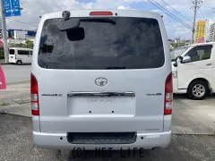 トヨタ ハイエースバン