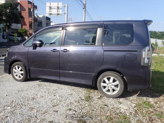 トヨタ ヴォクシー