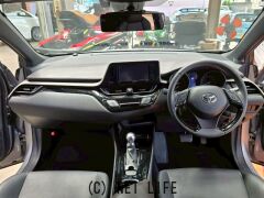 トヨタ C-HR