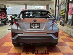 トヨタ C-HR