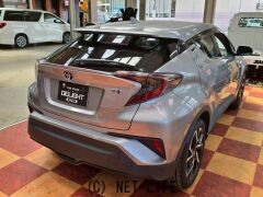 トヨタ C-HR