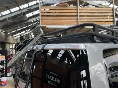 三菱 デリカD：5