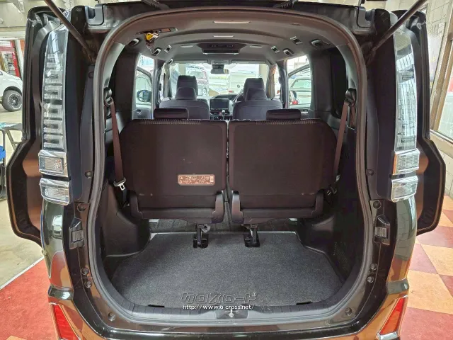 トヨタ ヴォクシー