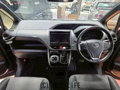 トヨタ ヴォクシー