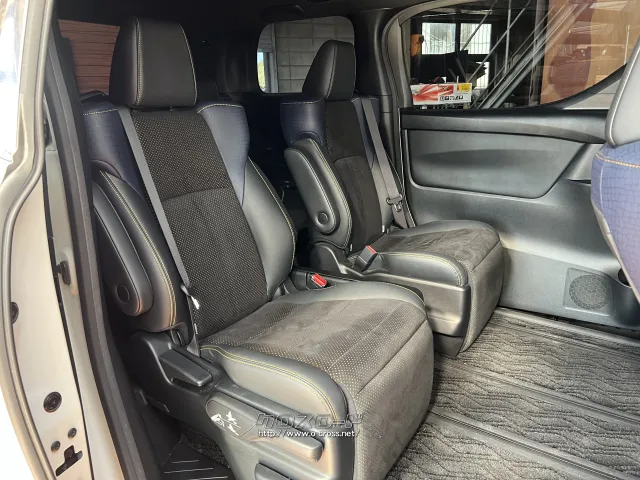 トヨタ ヴェルファイア