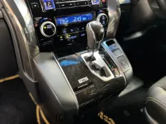 トヨタ ヴェルファイア