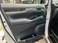 トヨタ ヴェルファイア