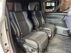 トヨタ ヴェルファイア