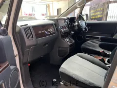 三菱 デリカD：5