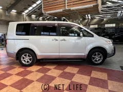 三菱 デリカD：5