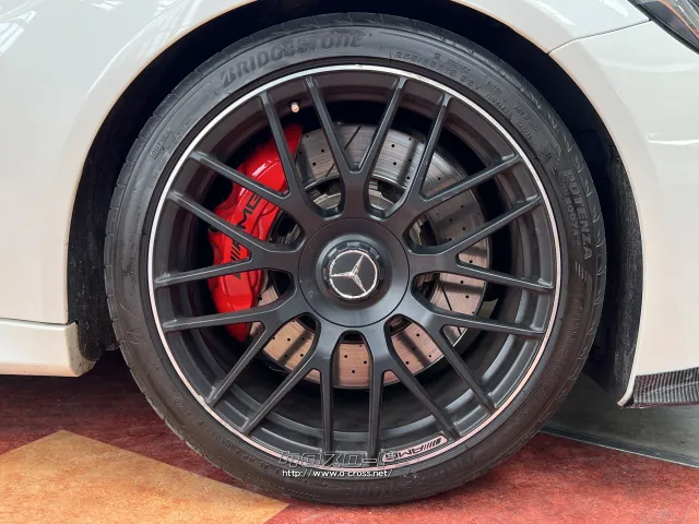 メルセデスAMG Cクラスクーペ