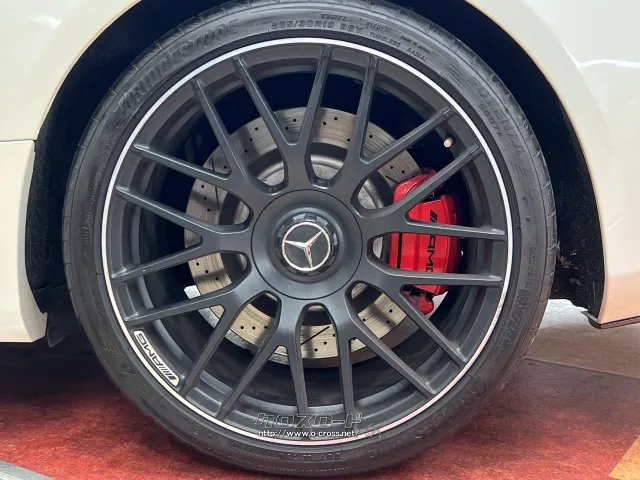 メルセデスAMG Cクラスクーペ