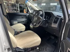 三菱 デリカD：5