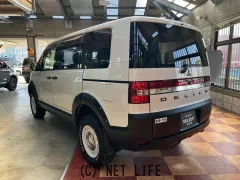 三菱 デリカD：5