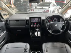 三菱 デリカD：5