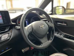 トヨタ C-HR