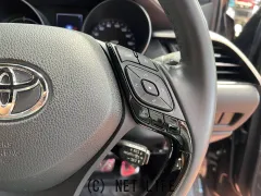 トヨタ C-HR