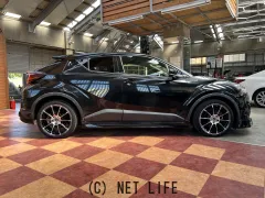 トヨタ C-HR