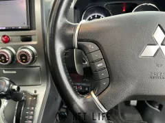 三菱 デリカD：5