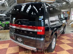 三菱 デリカD：5