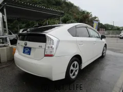 トヨタ プリウス