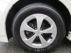 トヨタ プリウス