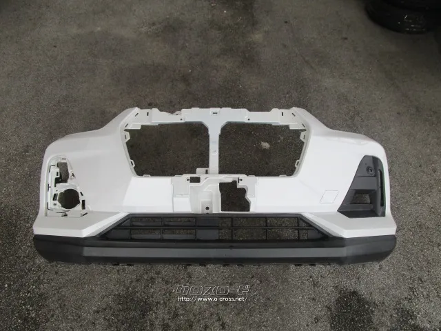 外装・エアロ ロッキー純正フロントバンパー