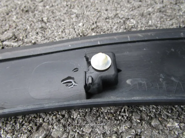 外装・エアロ ロッキー純正フロントバンパー