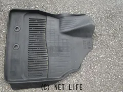 内装品 エスクァイア（後期）純正オプションゴムマット