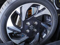 ホイール・タイヤ 希少 15インチ 最新スペーシアカスタム 最上級グレード タイヤアルミ4本セット