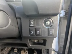 トヨタ ピクシスメガ